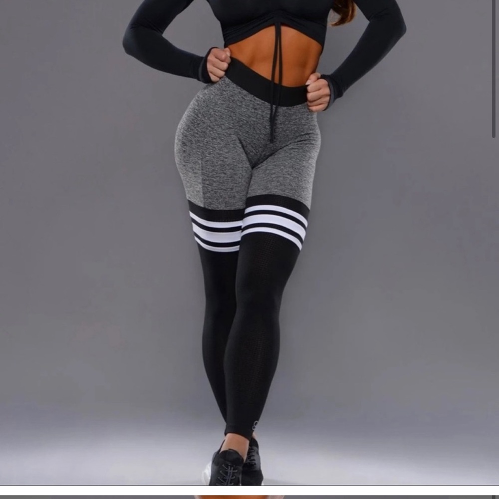 Athletic leggings